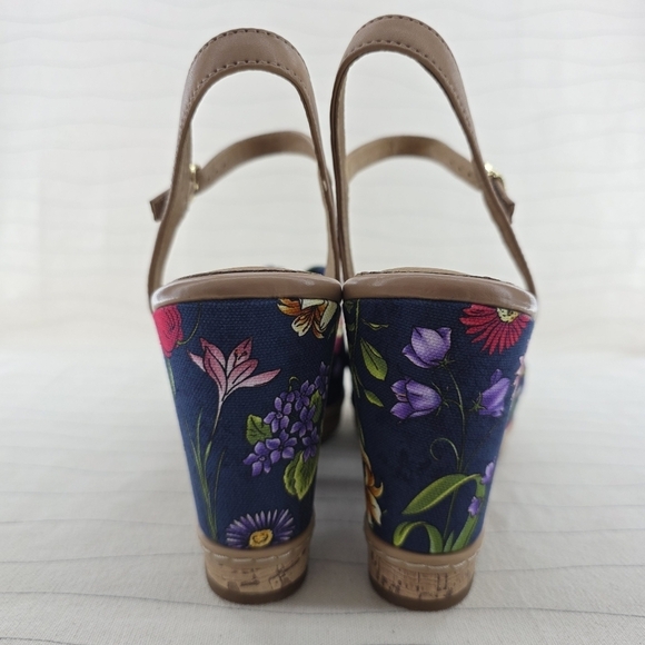 Clarks Womens Artisans Amelia Joyce Navy Floral Platform Wedge Heels Sz 11 NEW - Picture 5 of 12